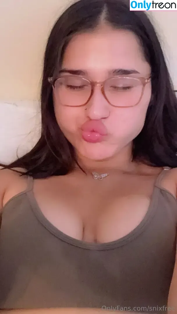 snixfree nude photo #0017 (itssnixbitxh)