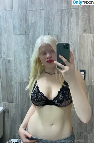 Snowwhitebella / snowwhite.bella nude photo #0079