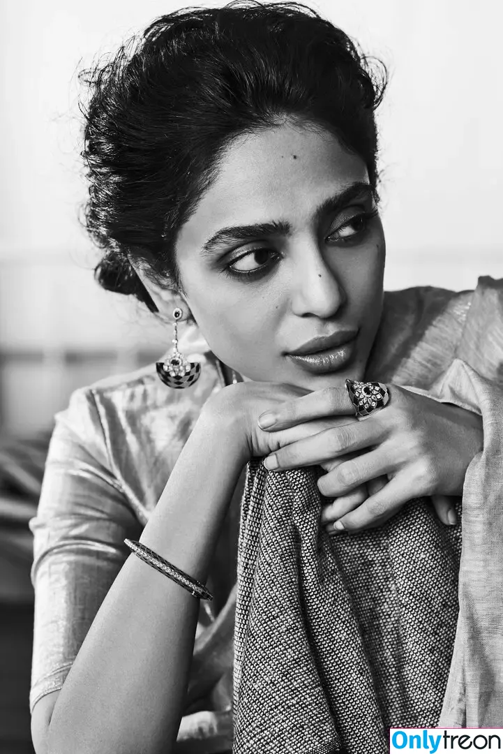 Sobhita Dhulipala nude photo #0017 (sobhitad)