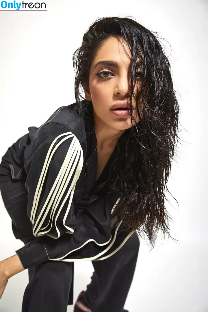 Sobhita Dhulipala nude photo #0030 (sobhitad)