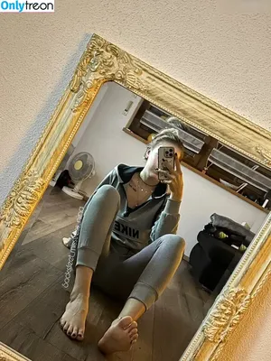  nude photo #0005