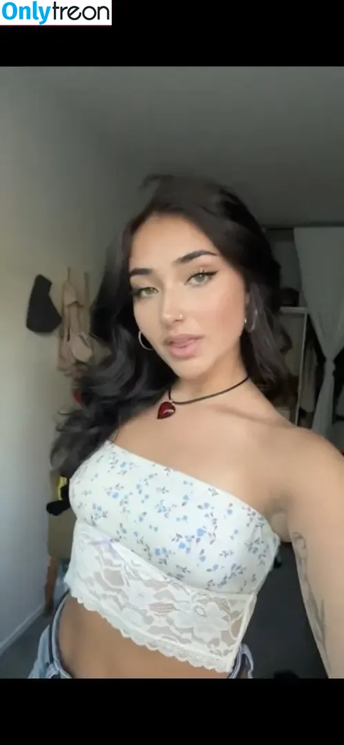 Sofia Bonjardim nude photo #0009 (sofbonjo / sofiab0njardim)