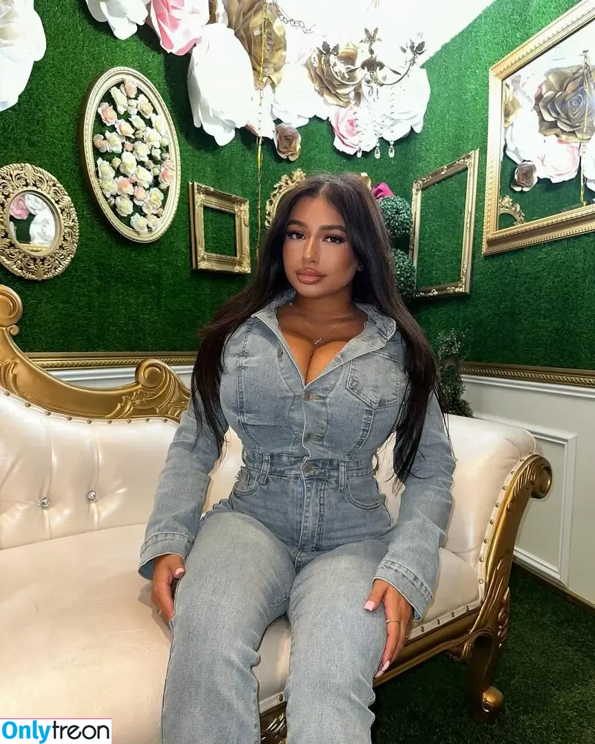 sofia.deroian nude photo #0019 (sofiaderoian)