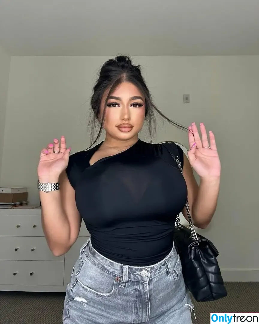 sofia.deroian nude photo #0034 (sofiaderoian)