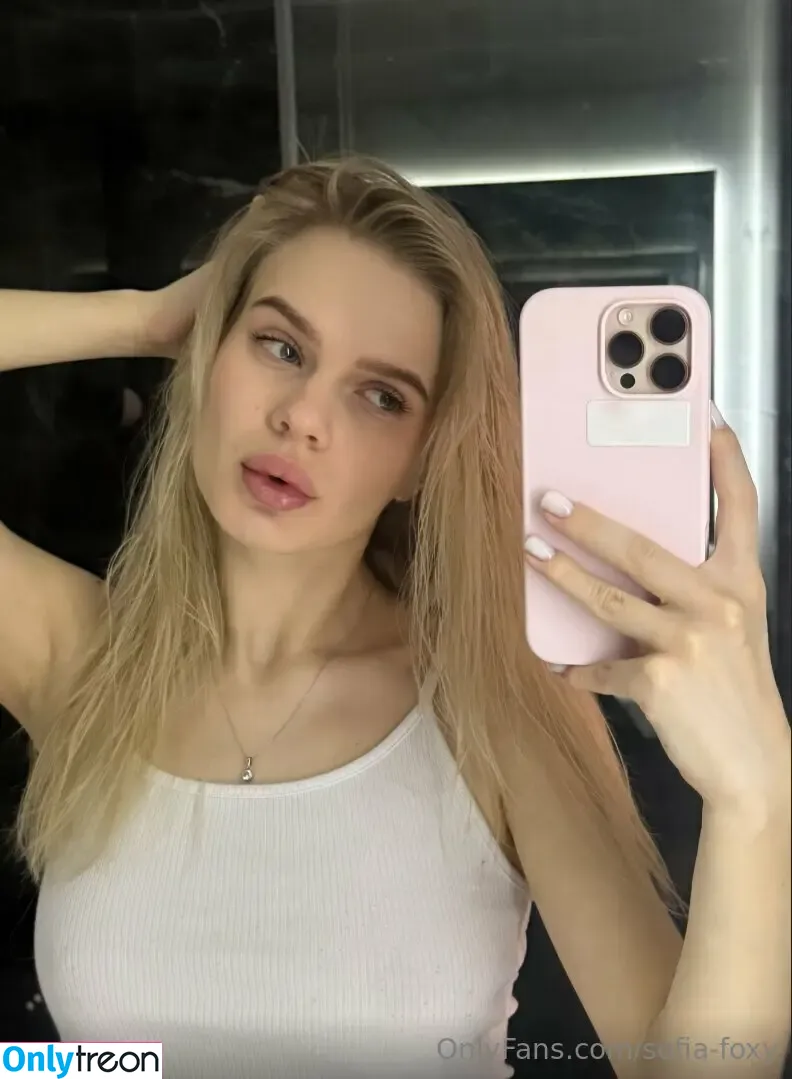 sofia-foxy nude photo #0003 (Sofia Foxy / sofiafoxyy)