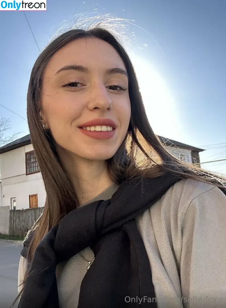 sofia-foxy nude photo #0004 (Sofia Foxy / sofiafoxyy)