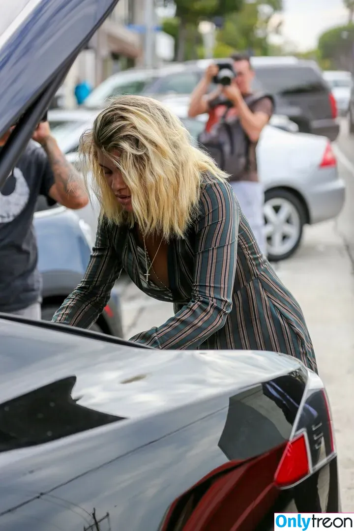 Sofia Richie nude photo #0012 (sofiarichie)