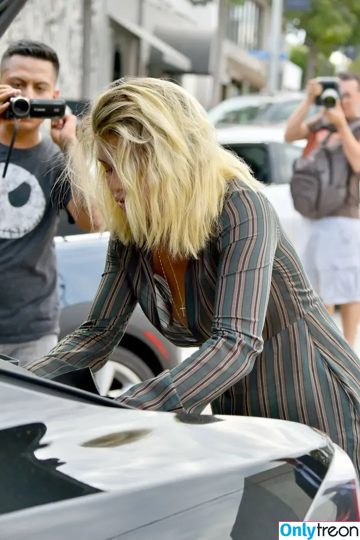 Sofia Richie nude photo #0014 (sofiarichie)