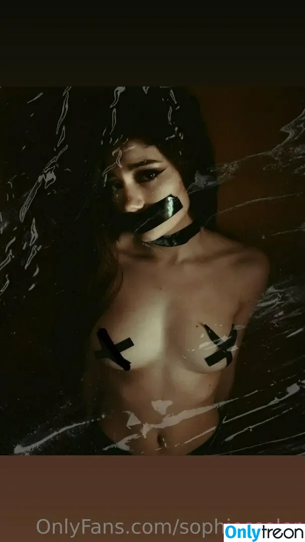 Sofia Soler nude photo #0010 (Sophiessoler / sophiesred)