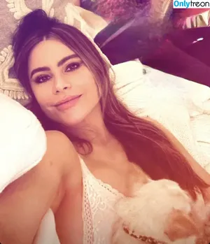 Sofia Vergara / sofiavergara / vergarasofia nude photo #0416