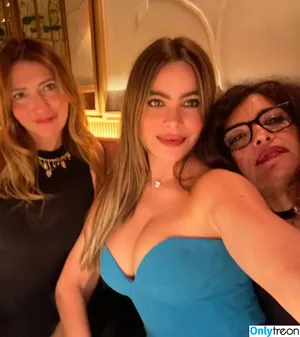 Sofia Vergara / sofiavergara / vergarasofia nude photo #0518