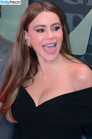 Sofia Vergara / sofiavergara / vergarasofia nude photo #0624