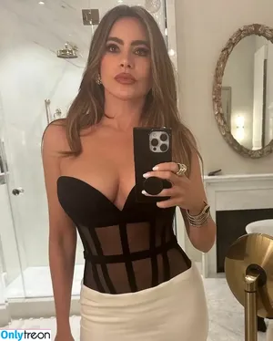 Sofia Vergara / sofiavergara / vergarasofia nude photo #0803