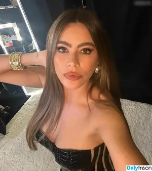 Sofia Vergara / sofiavergara / vergarasofia nude photo #1737