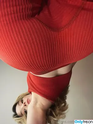 sofiamour / KylieFreeOF / betaibasa nude photo #0019