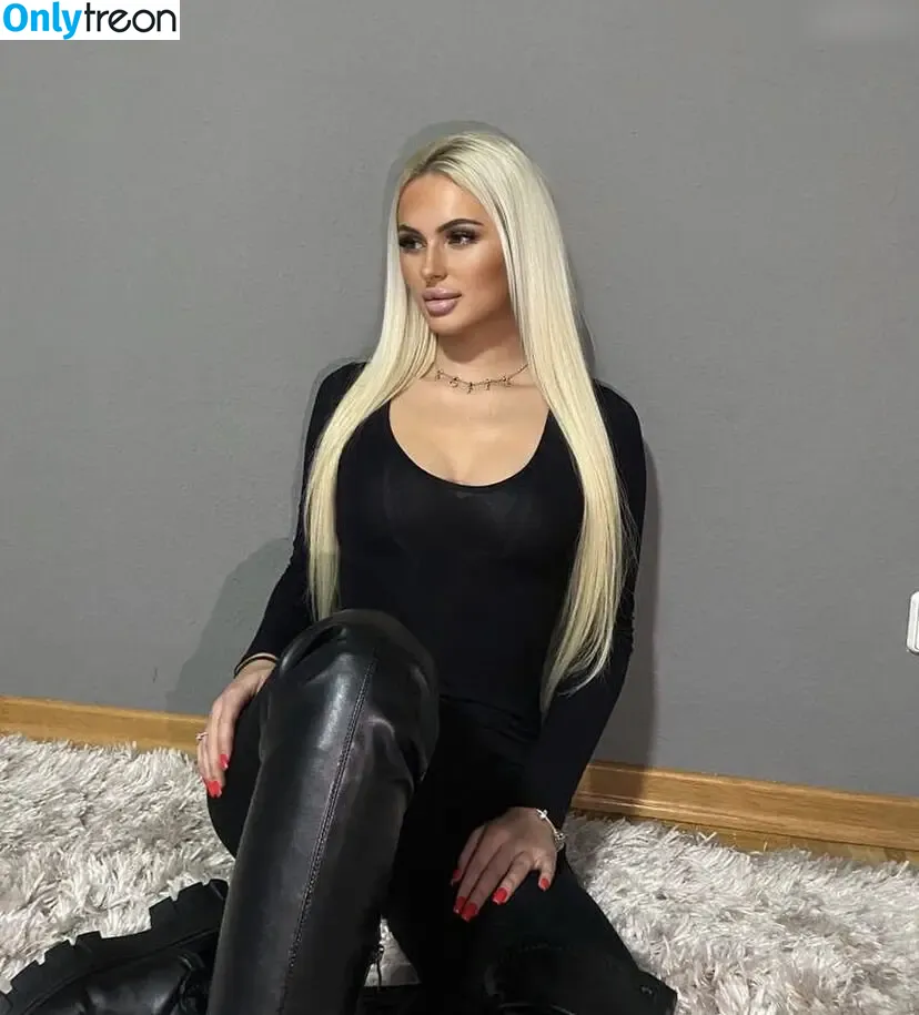 sofie.christin nude photo #0006 (sofie.christin)