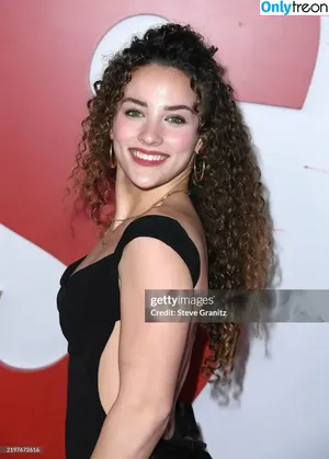 Sofie Dossi / sofiedossi nude photo #0477