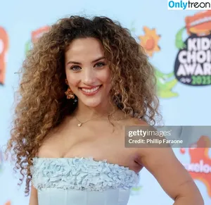 Sofie Dossi / sofiedossi nude photo #0490