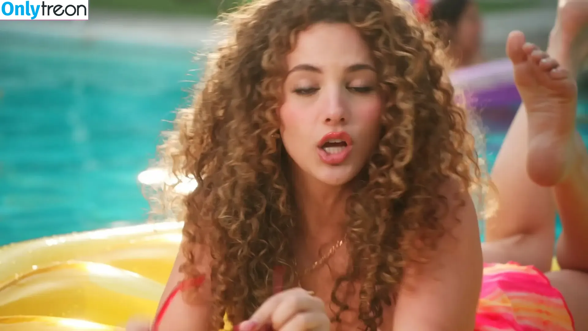 Sofie Dossi nude photo #0529 (sofiedossi)