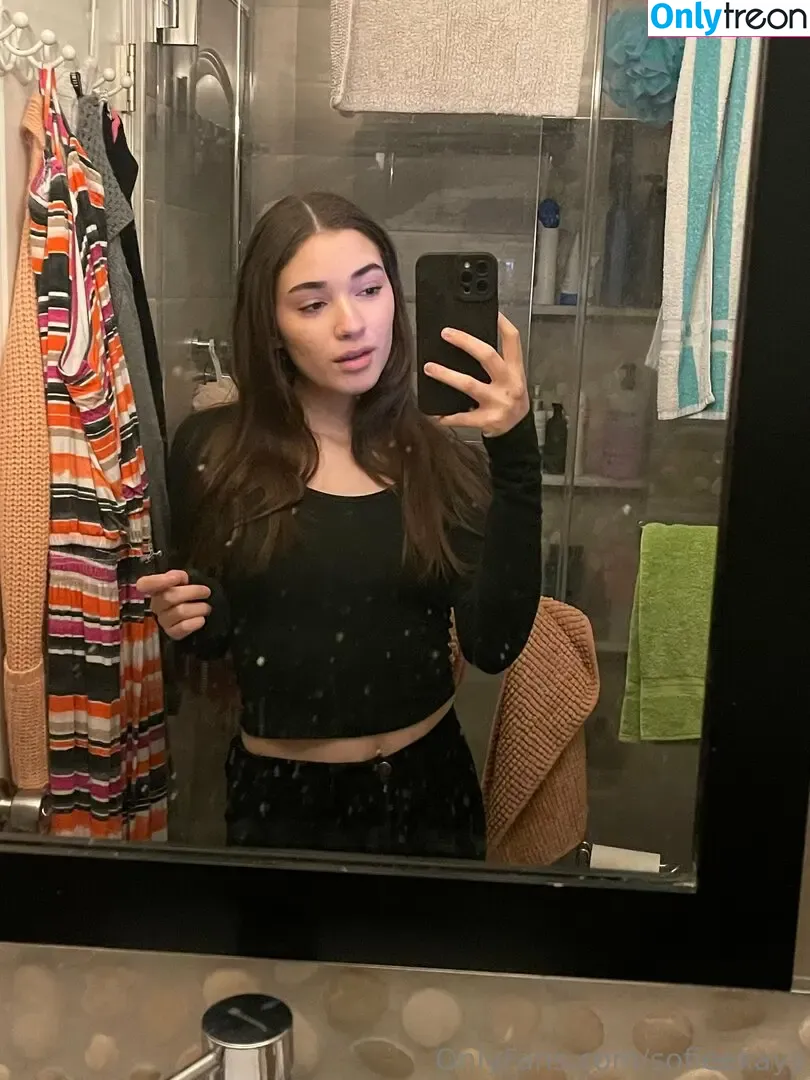 sofieekayy nude photo #0015 (sofieekayy)