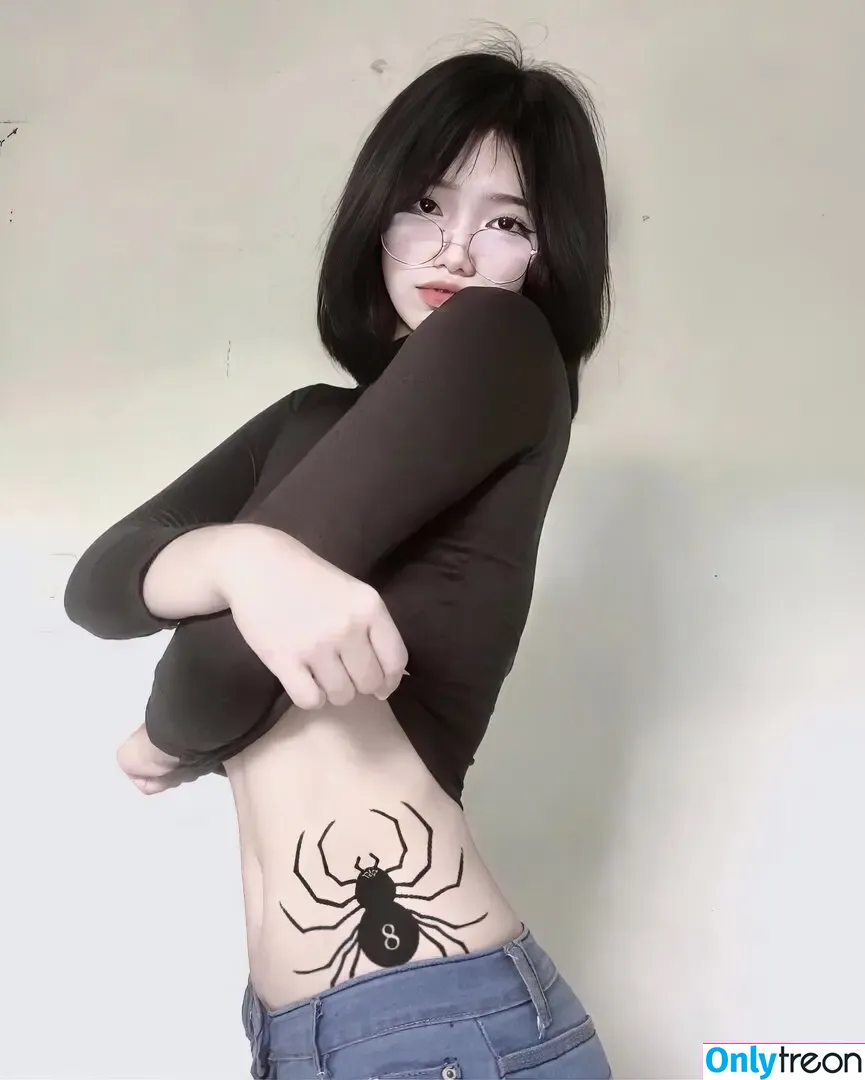 softiemyra nude photo #0022 (maintsoftie)