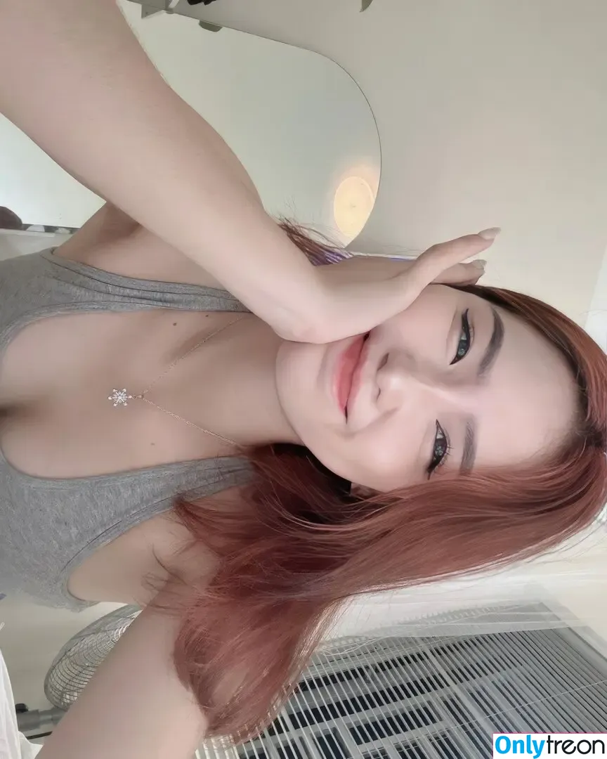 softiemyra nude photo #0030 (maintsoftie)