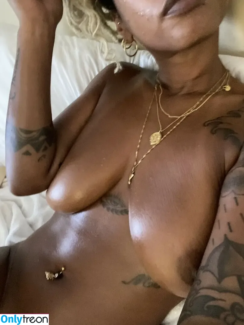 softnunu nude photo #0018 (Nura)