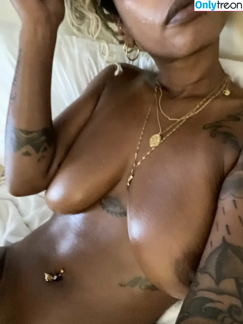 softnunu nude photo #0027 (Nura)