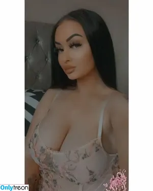 SofyDenton nude photo #0007