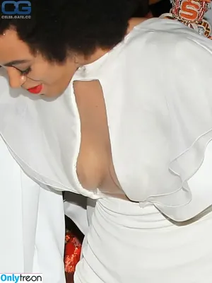 Solange Knowles / solangeknowles nude photo #0033