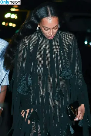 Solange Knowles / solangeknowles nude photo #0039