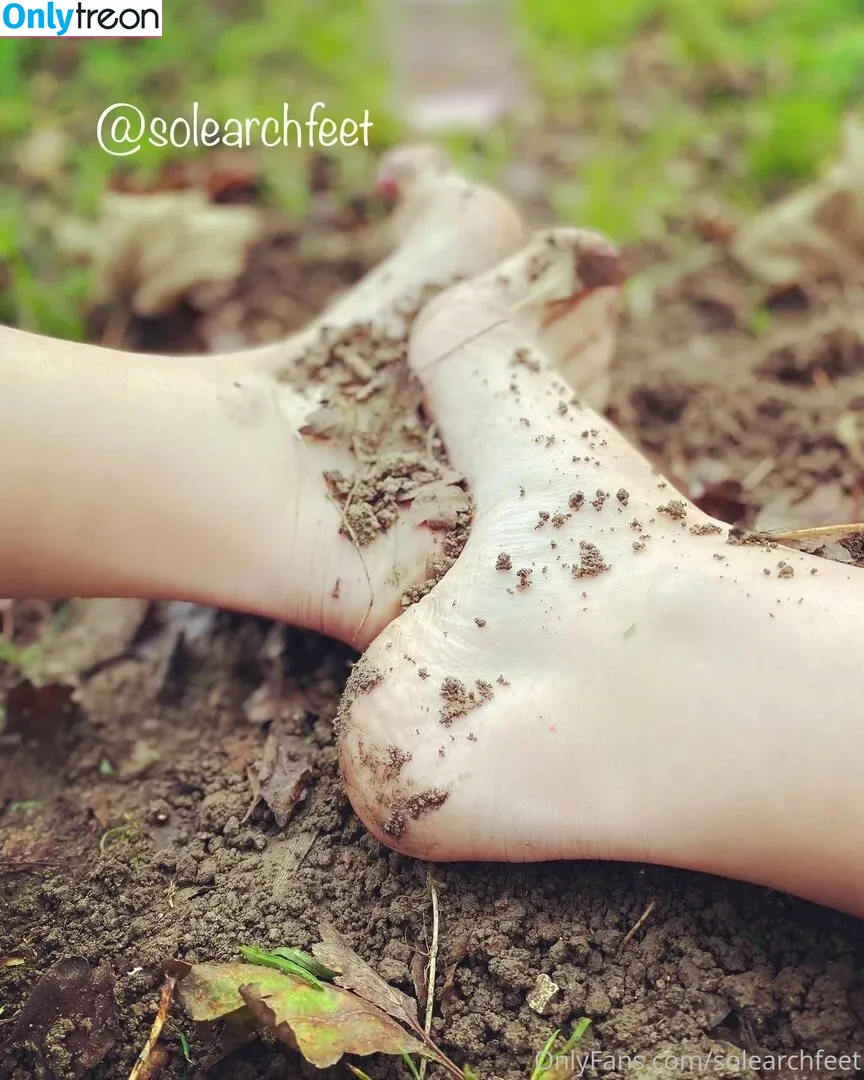 solearchfeet nude photo #0136 (solefeet.20)