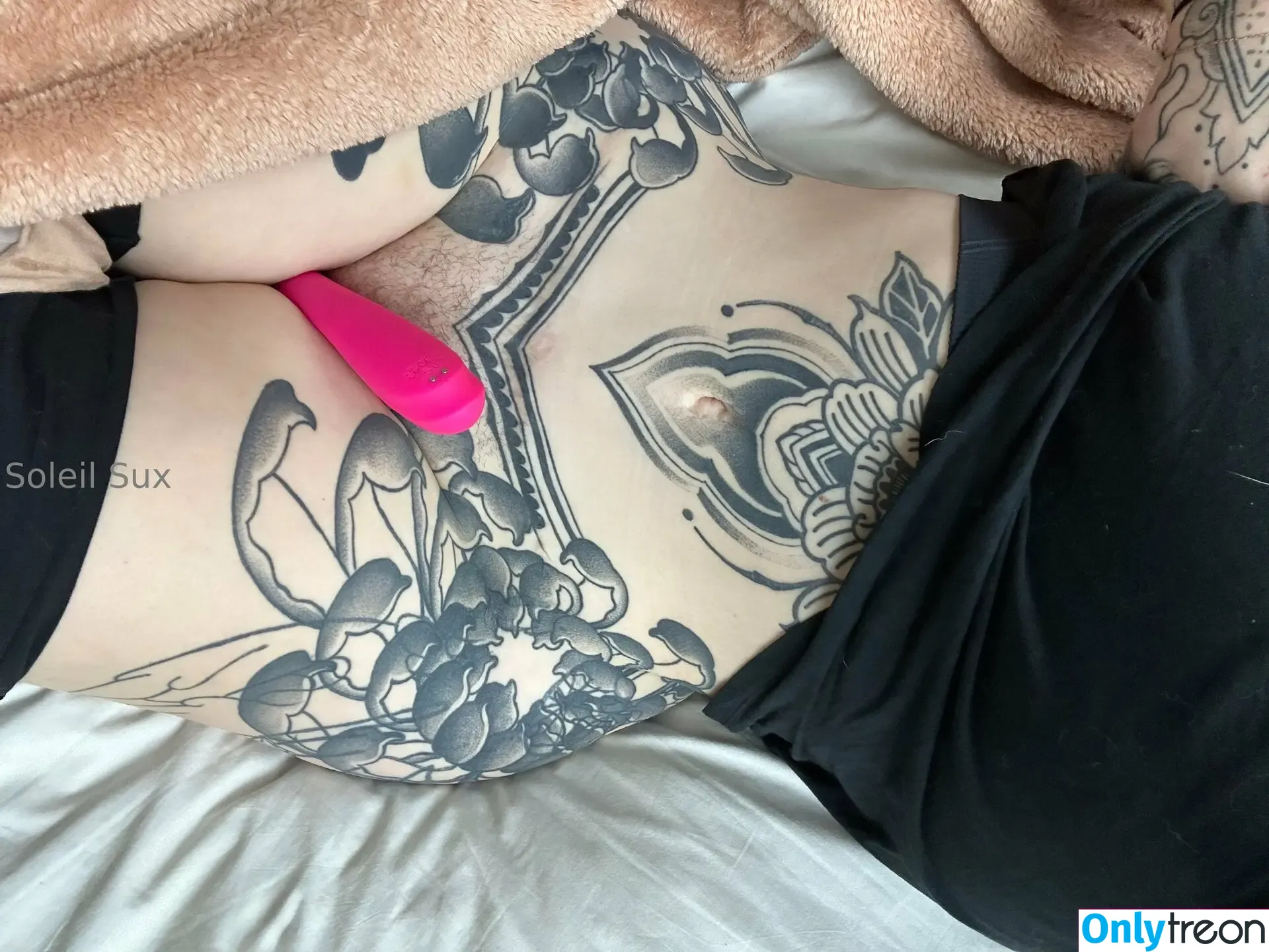 soleilsux nude photo #0107 (soleilsux)