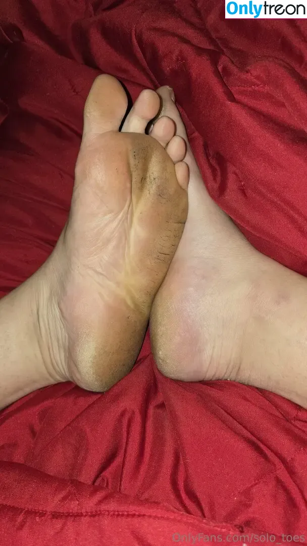 solo_toes nude photo #0028 (amateursolesntoes)