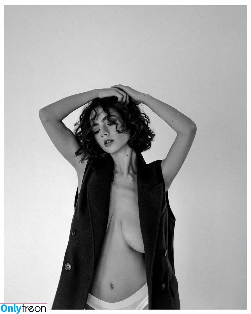 Solomia Maievska nude photo #0971 (miamaievska / solomia_maievska)