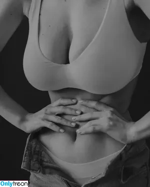 Solomia Maievska / miamaievska / solomia_maievska nude photo #1209