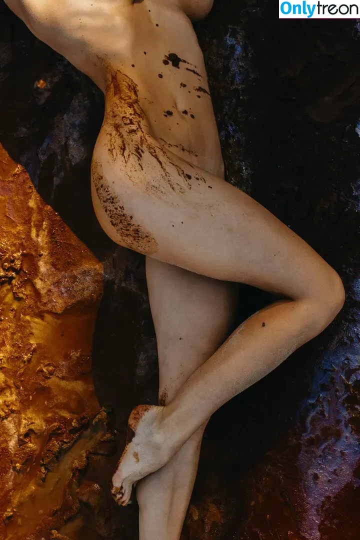 Solomia Maievska nude photo #1300 (miamaievska / solomia_maievska)