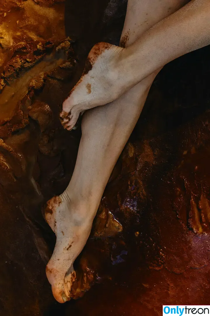 Solomia Maievska nude photo #1317 (miamaievska / solomia_maievska)