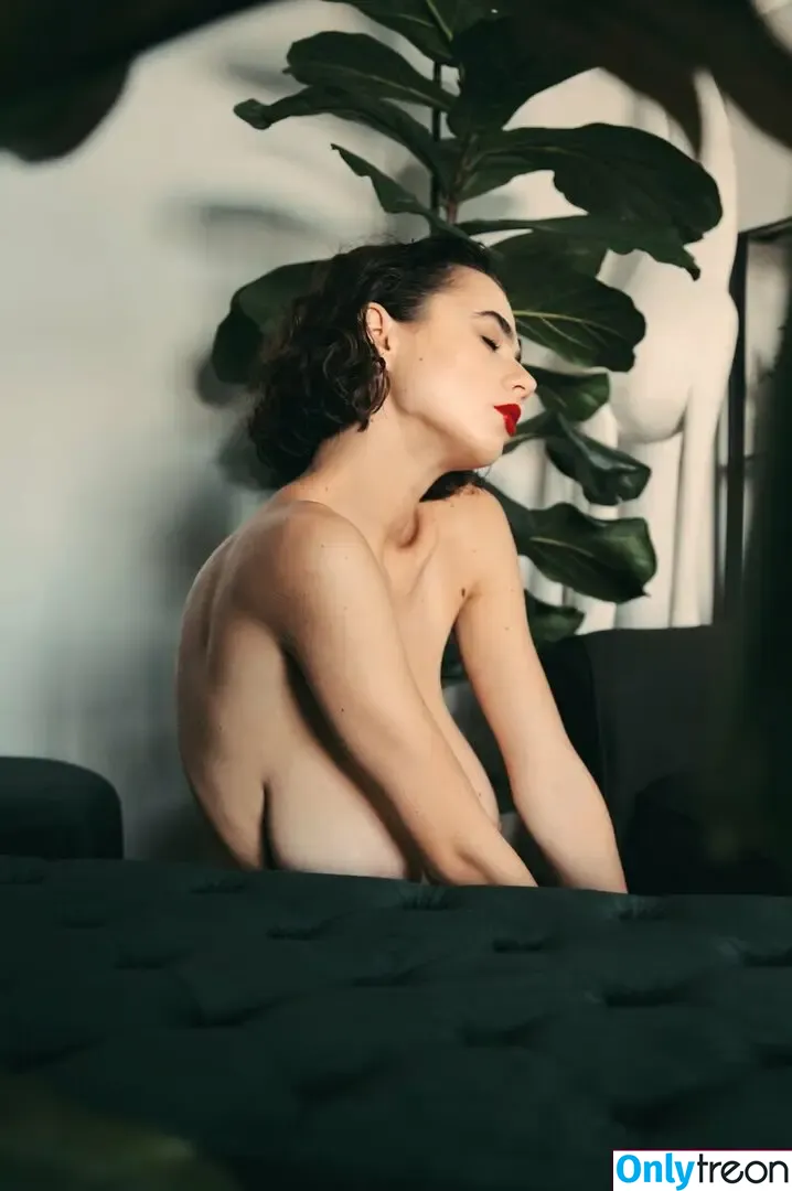 Solomia Maievska nude photo #1699 (miamaievska / solomia_maievska)