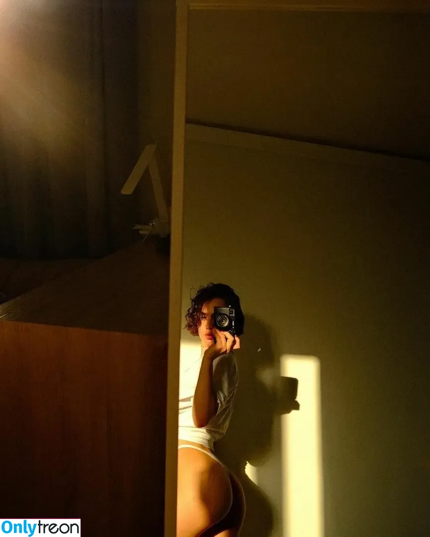 Solomia Maievska nude photo #1877 (Solomia_Maievska / miamaievska)