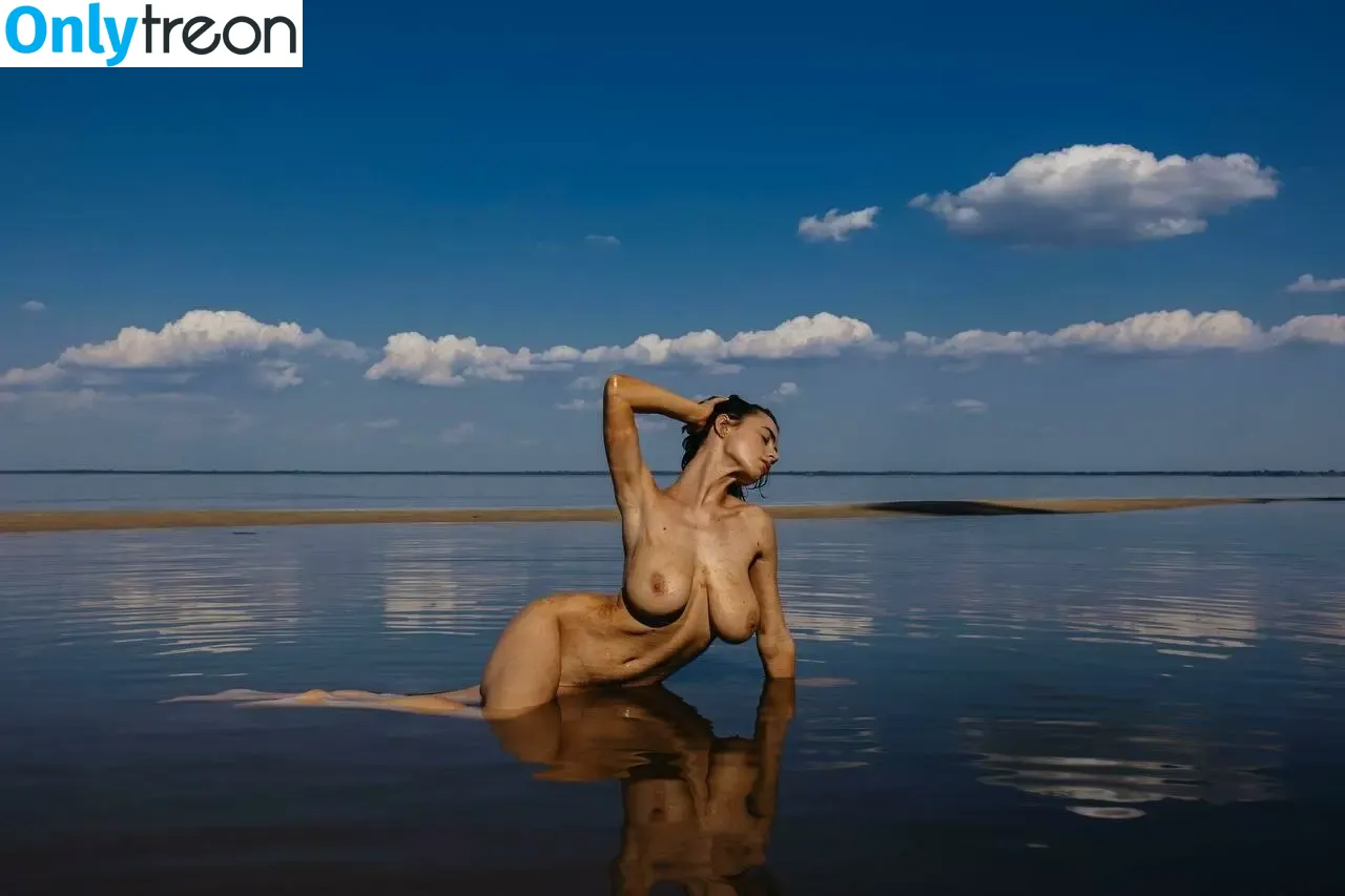 Solomia Maievska nude photo #2090 (Solomia_Maievska / miamaievska)
