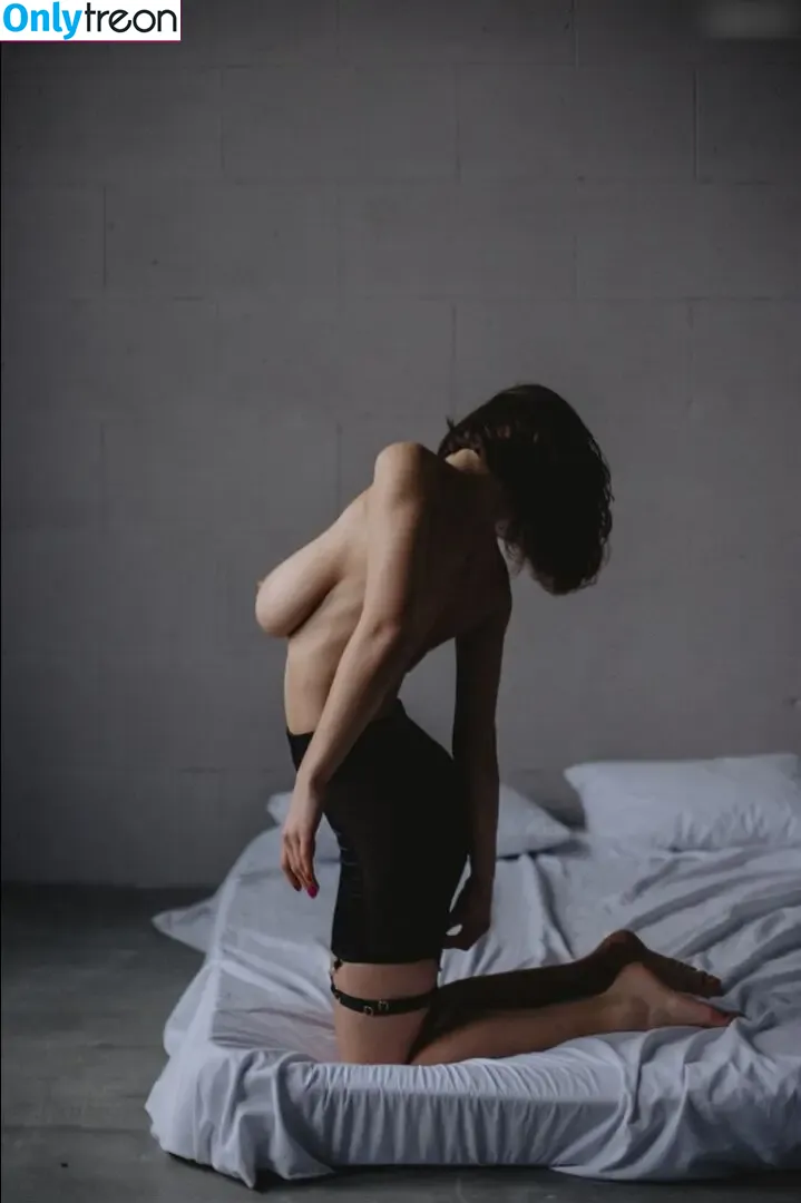 Solomia Maievska nude photo #2528 (Solomia_Maievska / miamaievska)