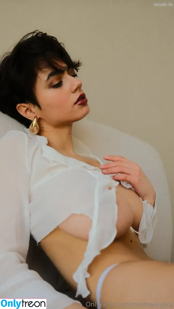 Solomia Maievska nude photo #2951 (Solomia_Maievska / miamaievska)