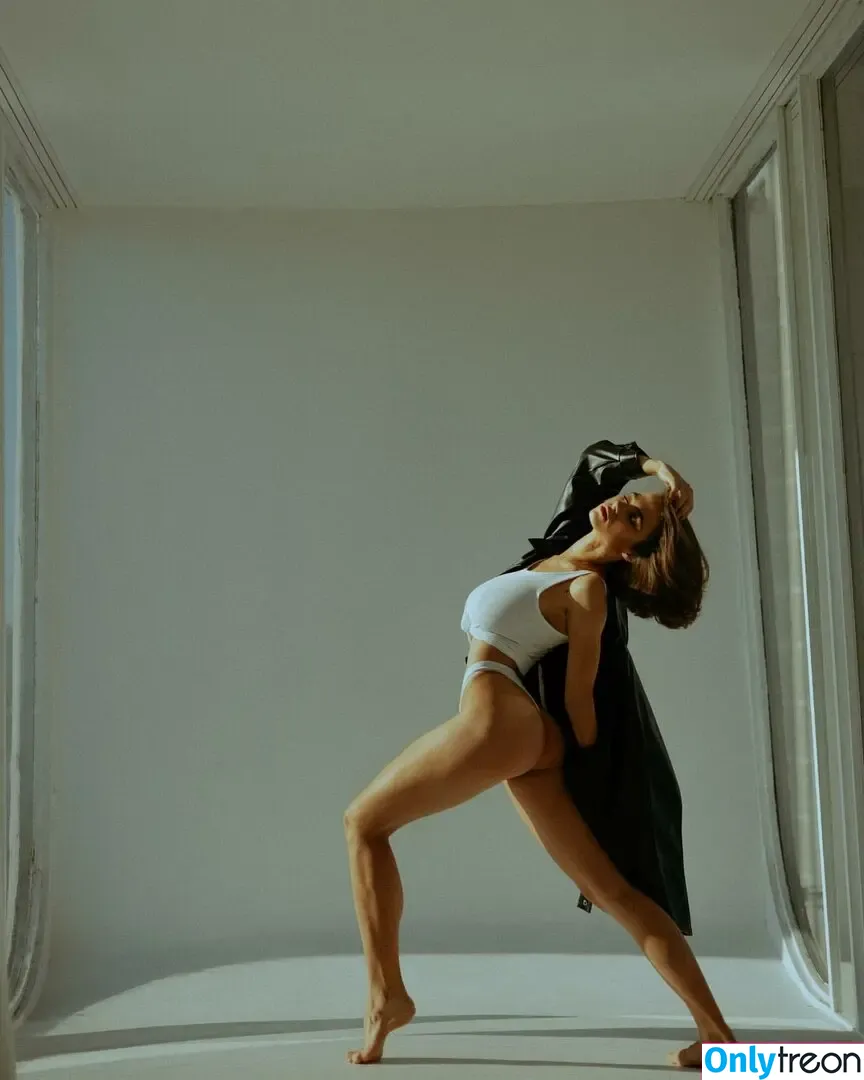 Solomia Maievska nude photo #3052 (Solomia_Maievska / miamaievska)