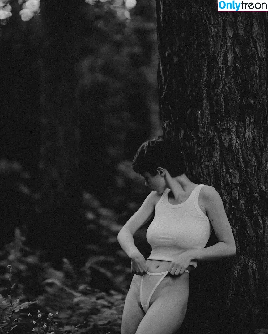 Solomia Maievska nude photo #3496 (miamaievska / solomia_maievska)