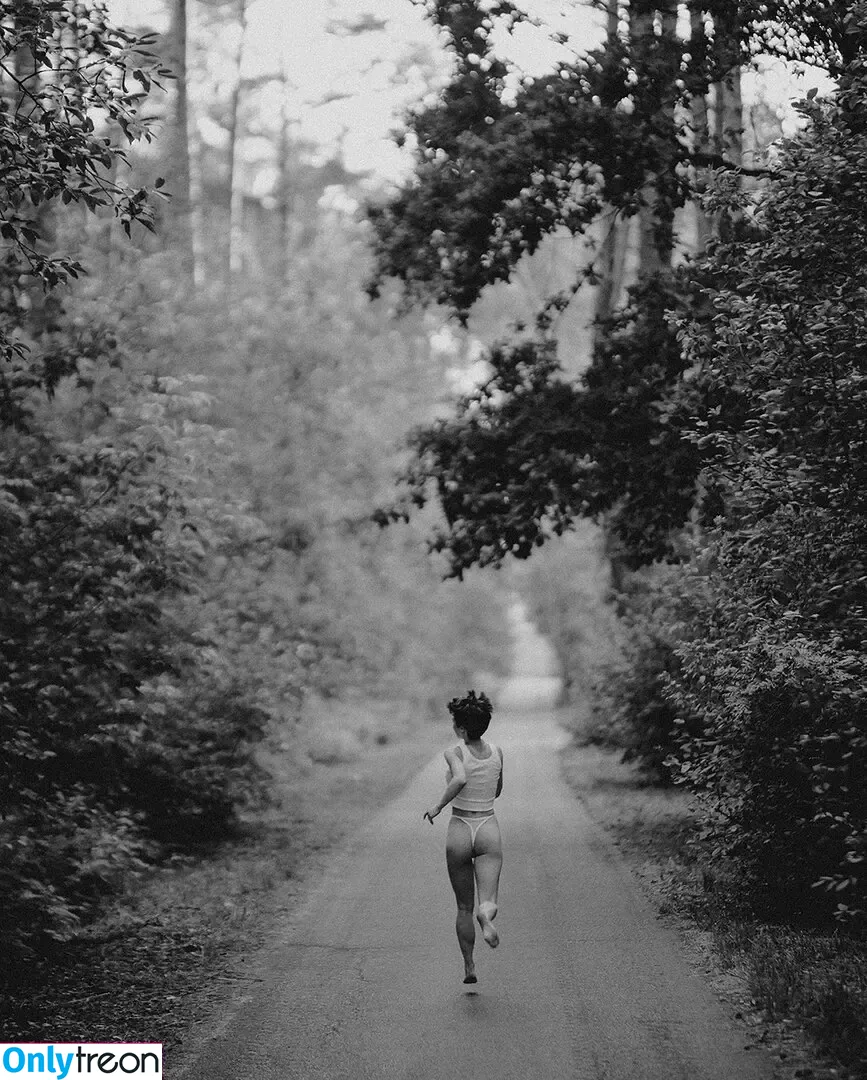 Solomia Maievska nude photo #3502 (miamaievska / solomia_maievska)