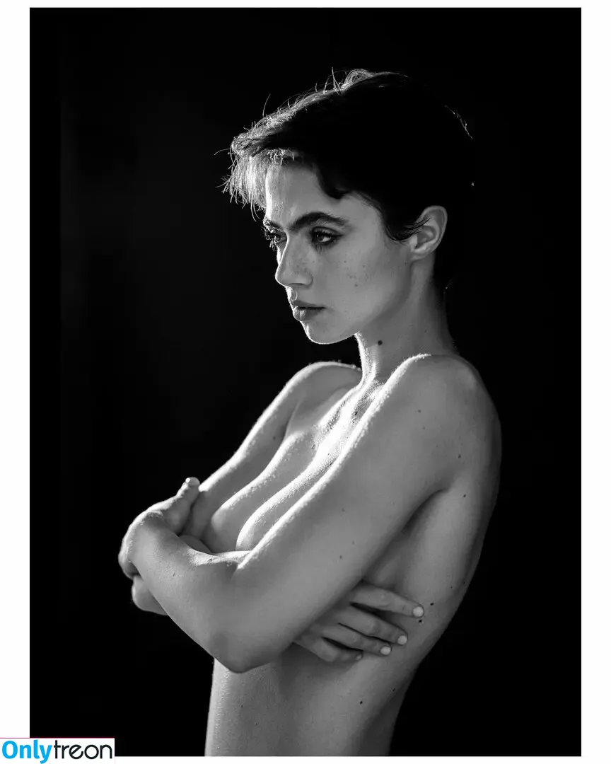 Solomia Maievska nude photo #3559 (miamaievska / solomia_maievska)