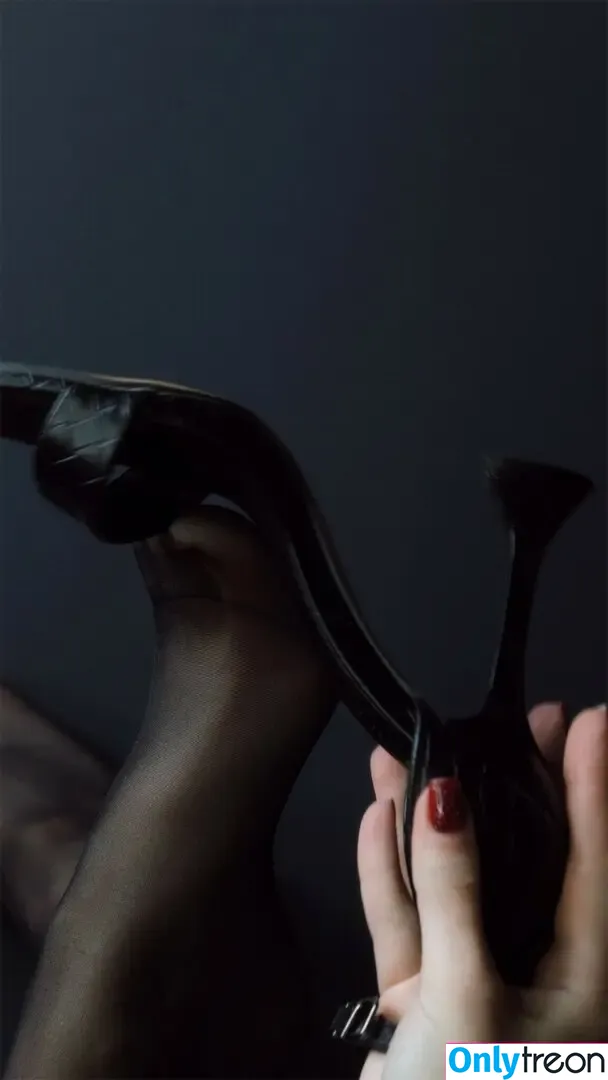 Soly ASMR nude photo #1189 (SOLYASMR / soly.asmr / solyyy.asmr)