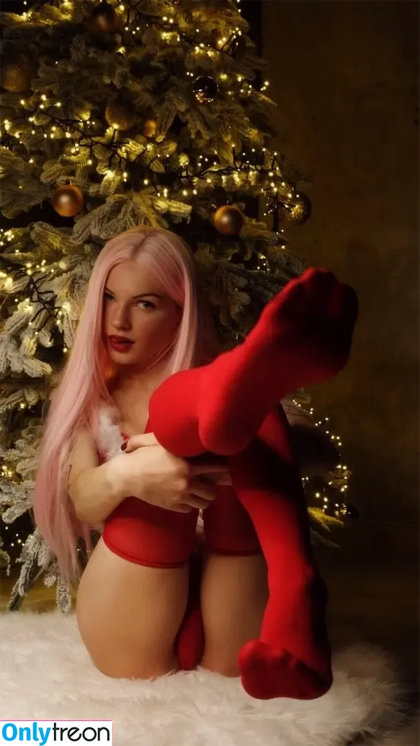 Soly ASMR nude photo #1255 (SOLYASMR / soly.asmr / solyyy.asmr)