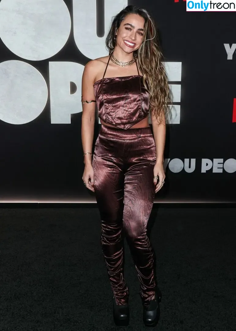 Sommer Ray nude photo #1320 (sommer-ray / sommerray)